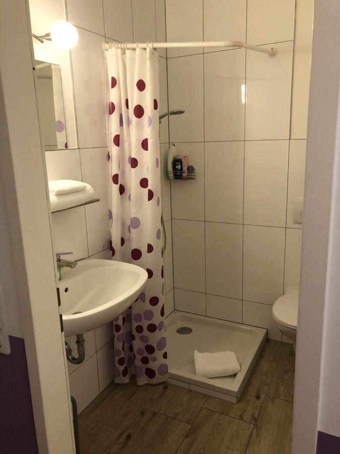 Fremdenzimmer Sas Hückelhoven エクステリア 写真