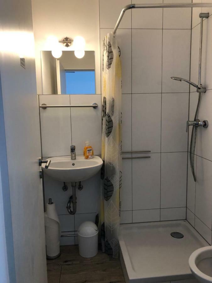 Fremdenzimmer Sas Hückelhoven エクステリア 写真